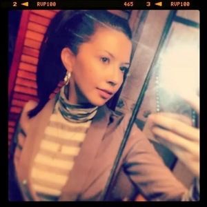 Meet your Posher, Candace